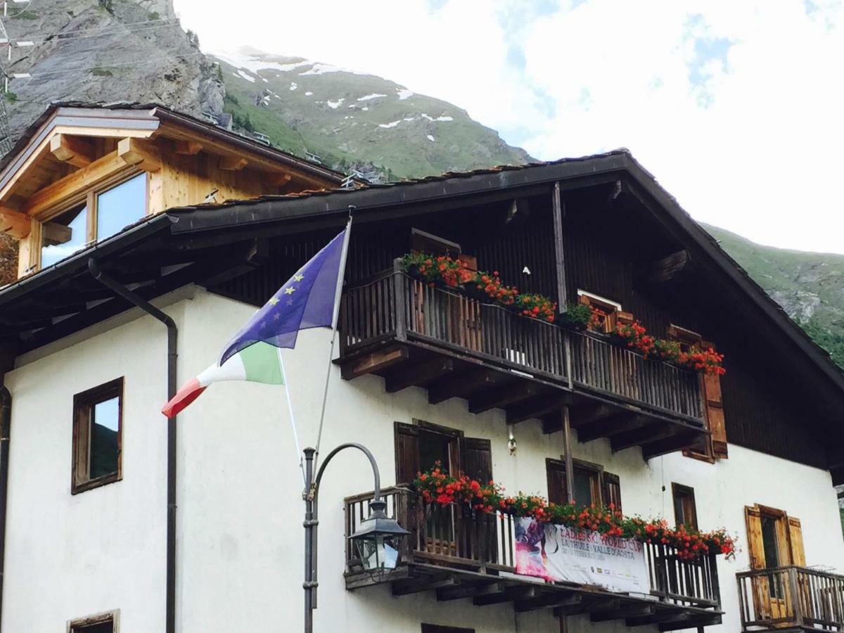 Lthorses & Dreams Bed and Breakfast La Thuile Εξωτερικό φωτογραφία